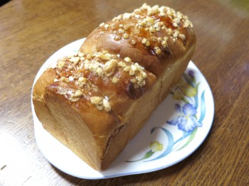 ブリオッシュ風レーズンパン