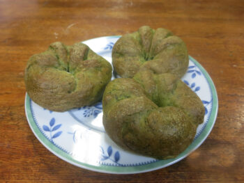 蓬と小豆のリングパン